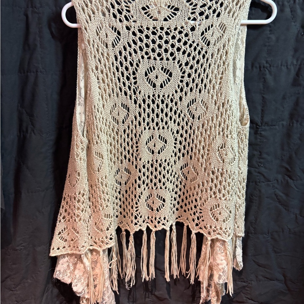Daytrip Cream Crochet Vest with Fringe - Picture 3 of 4